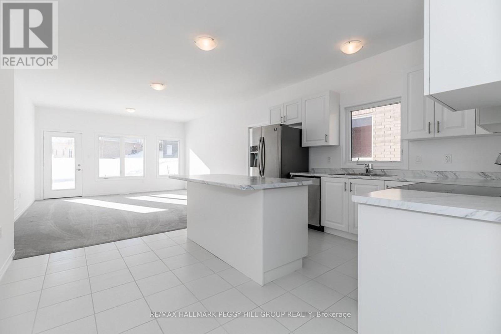 98 Isabella Drive, Orillia, Ontario  L3V 8K7 - Photo 8 - S12550978