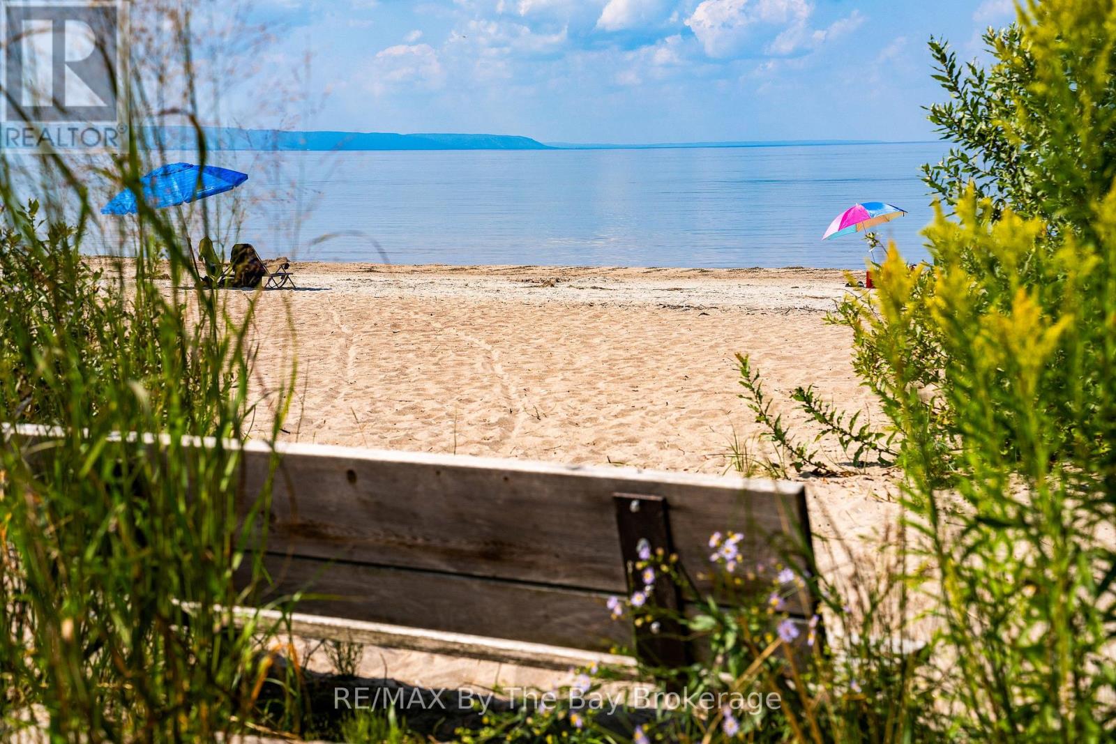 762 Eastdale Drive, Wasaga Beach, Ontario  L9Z 2R2 - Photo 11 - S12379620