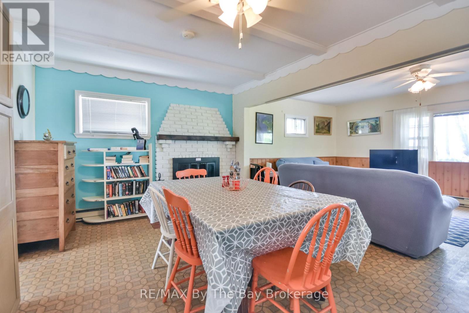 762 Eastdale Drive, Wasaga Beach, Ontario  L9Z 2R2 - Photo 12 - S12379620