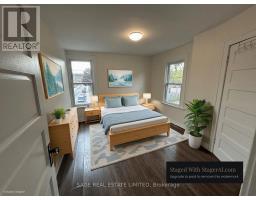 2 - 9 WRIGHT AVENUE, Hamilton, Ontario