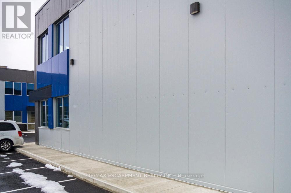 26 - 395 Anchor Road, Hamilton, Ontario L8W 3R6 - Photo 4 - X12317322