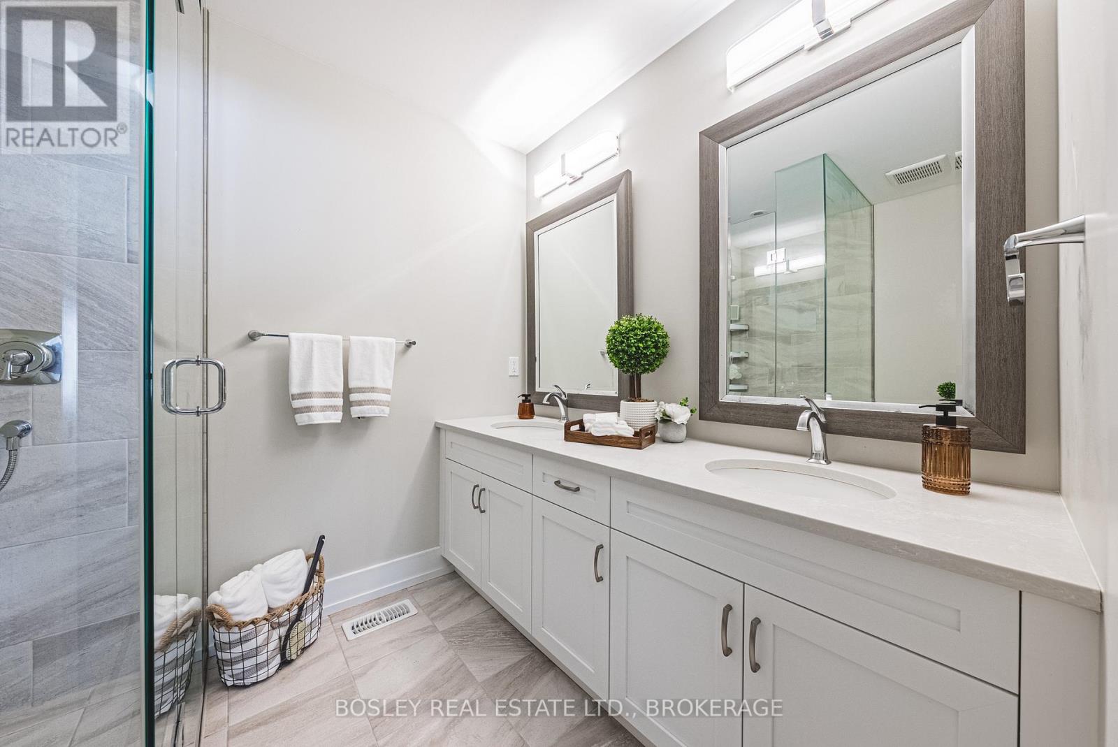 2 - 3573 Dominion Road, Fort Erie, Ontario L0S 1N0 - Photo 24 - X12551130