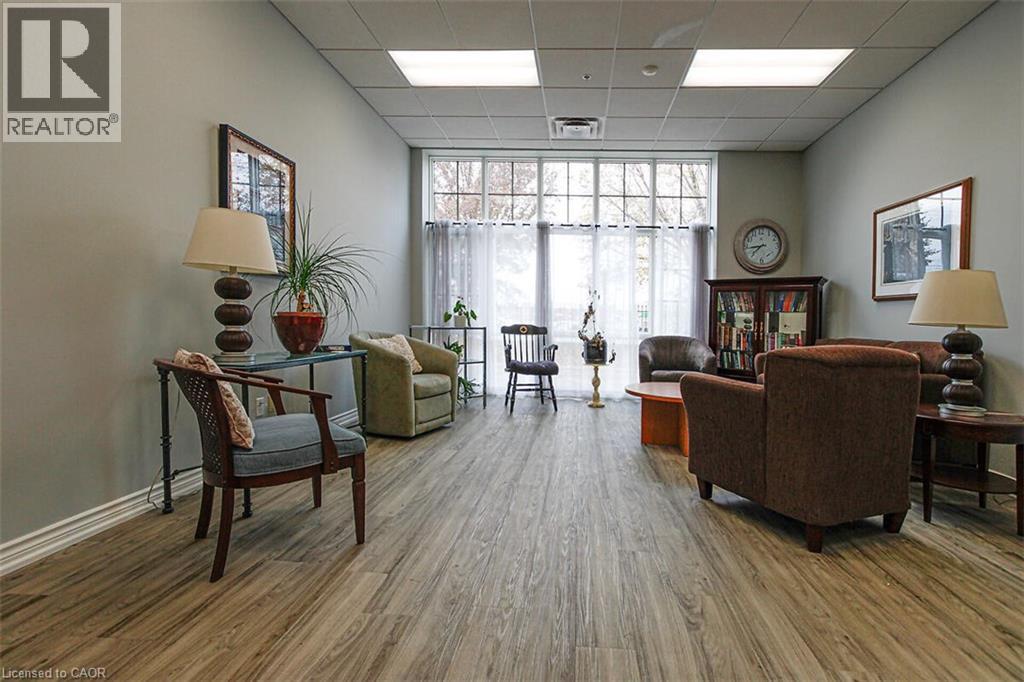 262 E Dundas Street E Unit# 306, Waterdown, Ontario L8B 1A9 - Photo 14 - 40788620