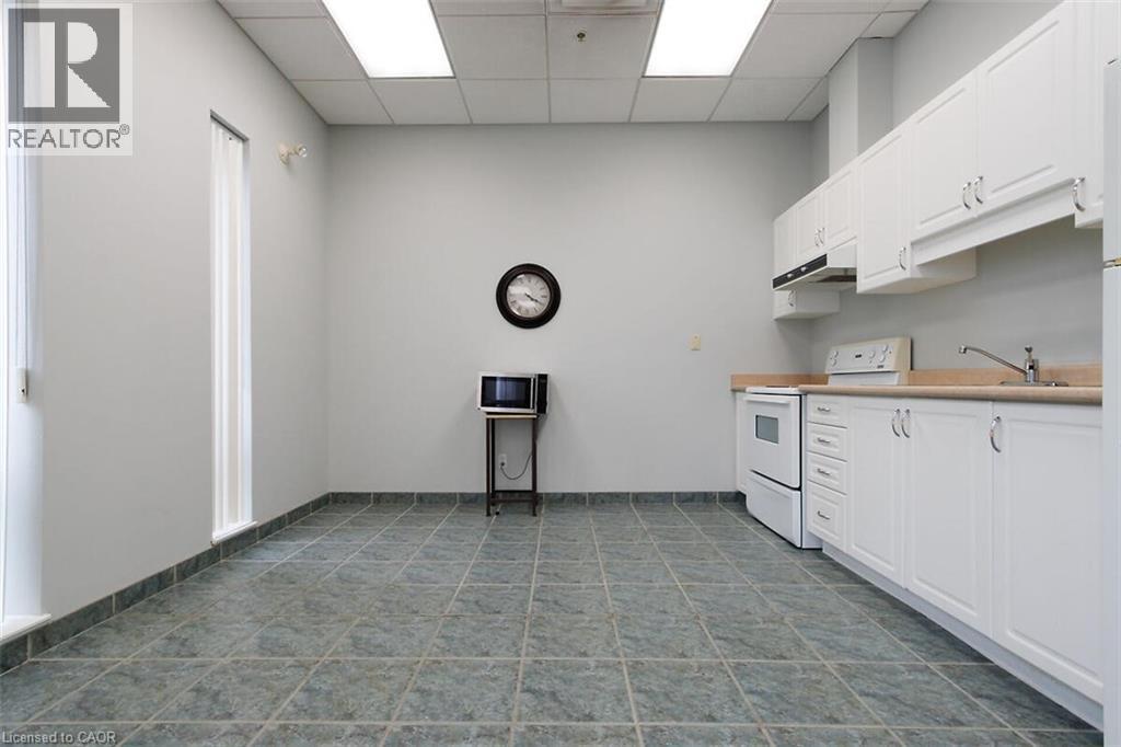 262 E Dundas Street E Unit# 306, Waterdown, Ontario L8B 1A9 - Photo 16 - 40788620