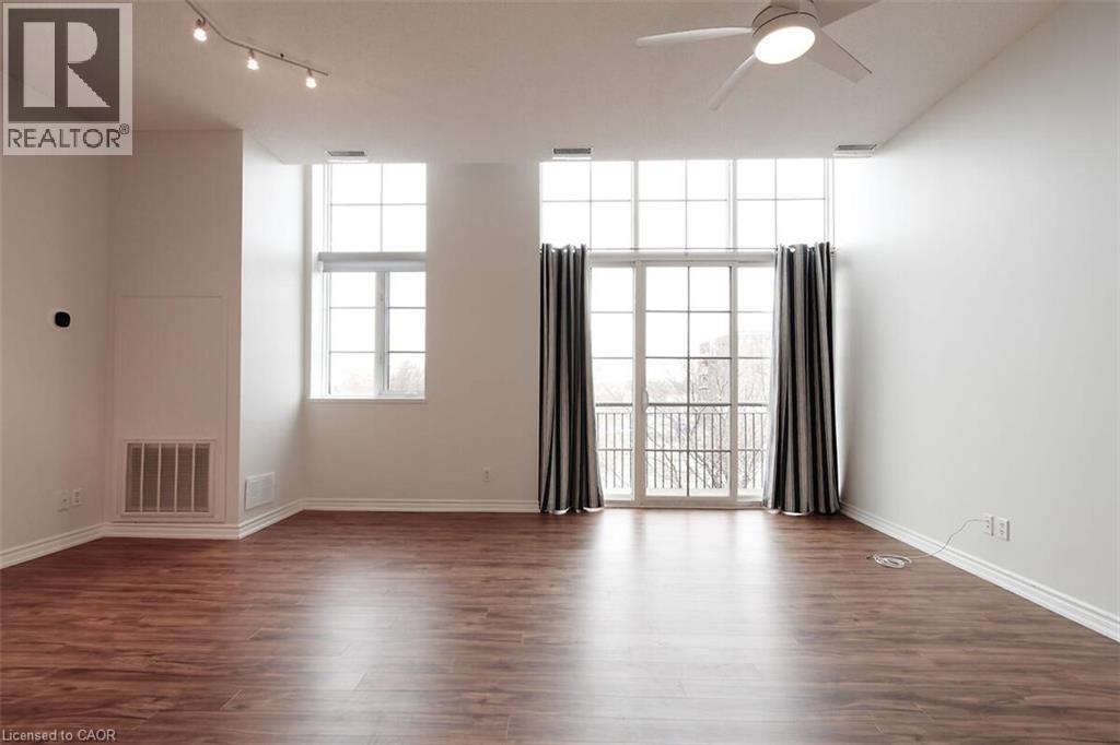 262 E Dundas Street E Unit# 306, Waterdown, Ontario L8B 1A9 - Photo 2 - 40788620