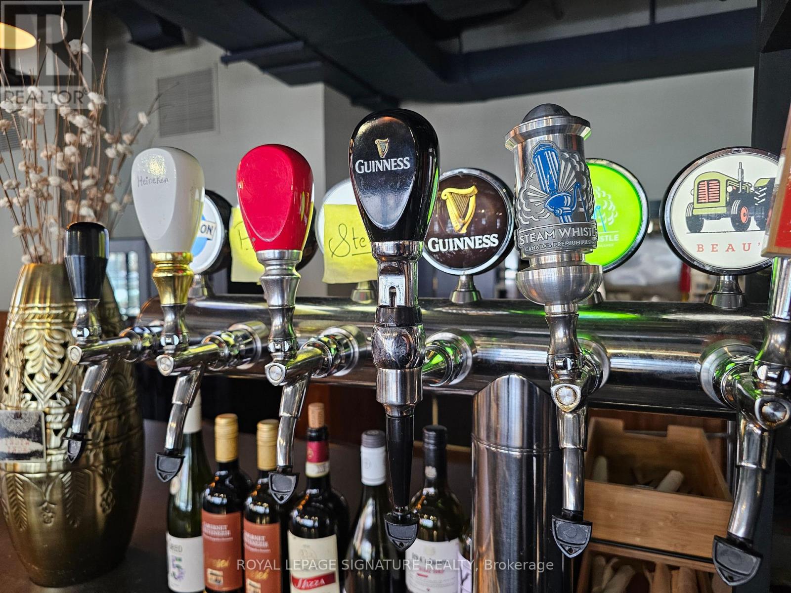 33 Powerhouse Street, Toronto, Ontario  M6H 4K7 - Photo 10 - W12550952