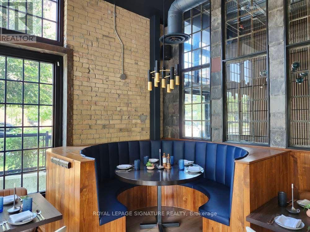 33 Powerhouse Street, Toronto, Ontario  M6H 4K7 - Photo 21 - W12550952