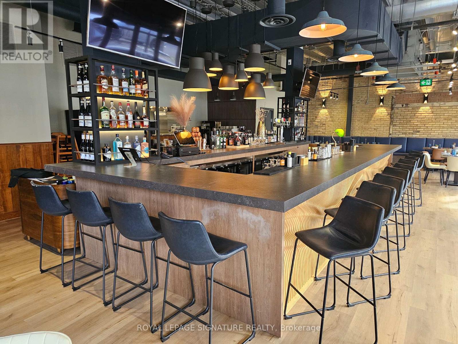 33 Powerhouse Street, Toronto, Ontario  M6H 4K7 - Photo 3 - W12550952