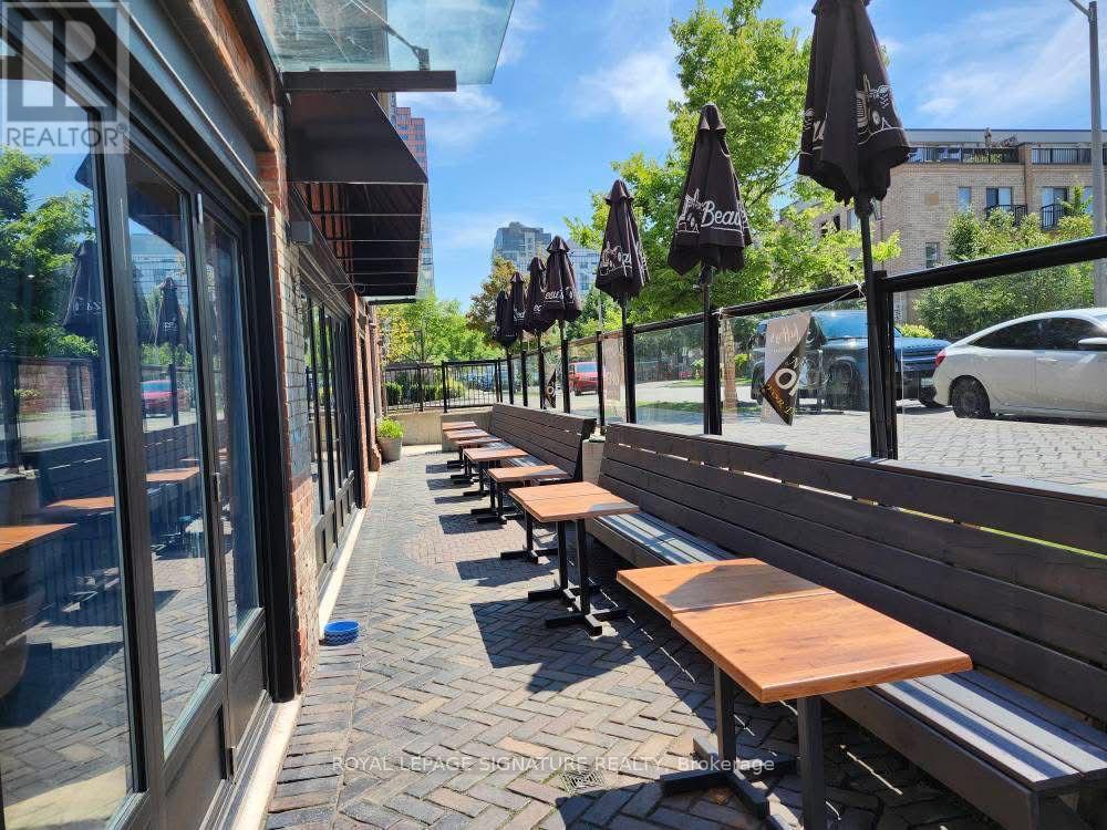 33 Powerhouse Street, Toronto, Ontario  M6H 4K7 - Photo 4 - W12550952