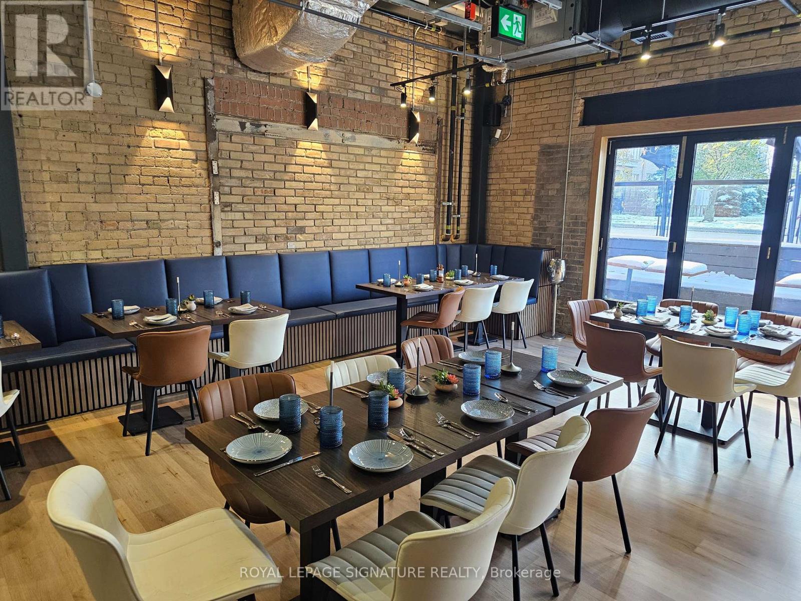 33 Powerhouse Street, Toronto, Ontario  M6H 4K7 - Photo 8 - W12550952