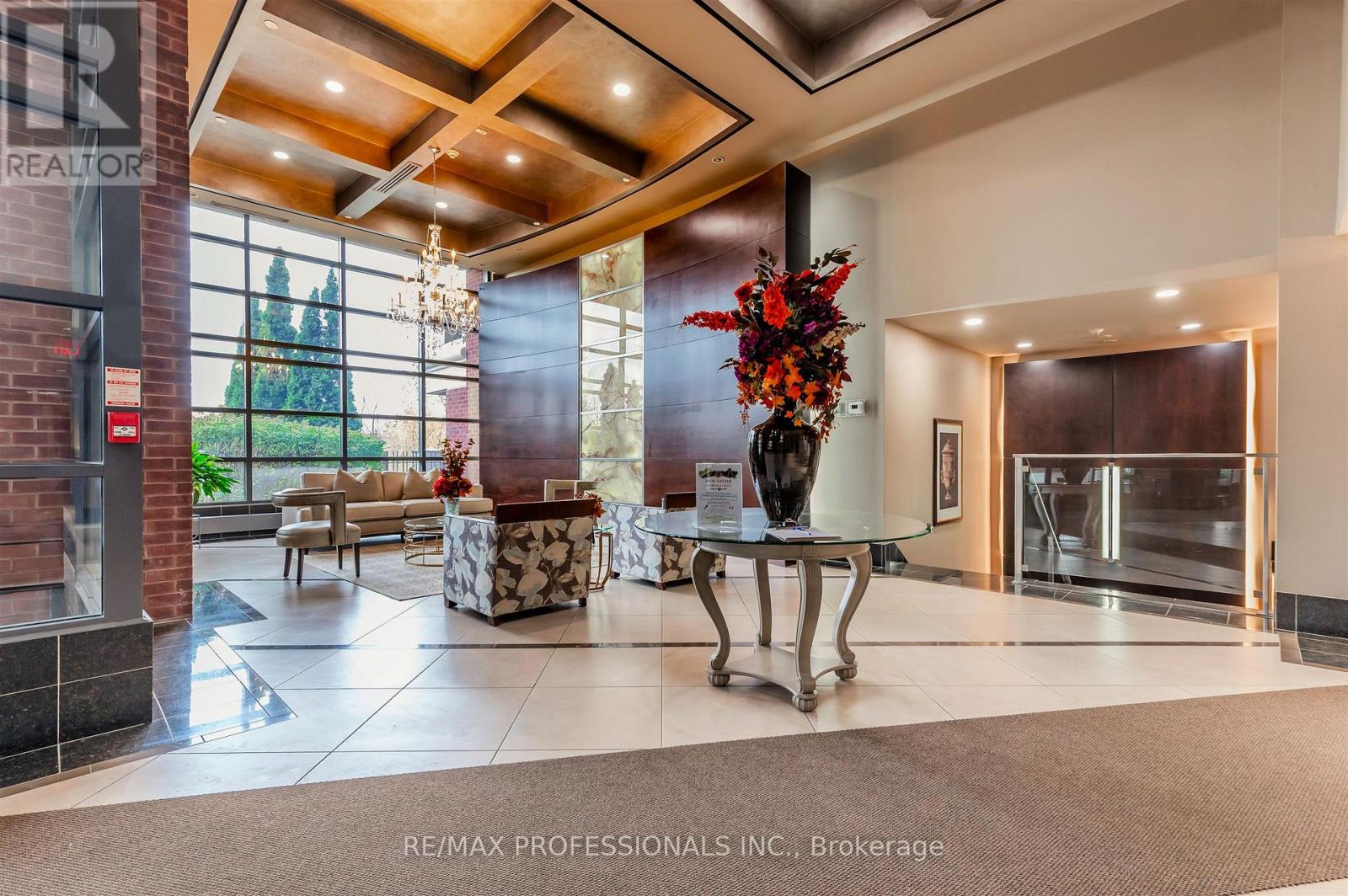 110 - 9 Burnhamthorpe Road, Toronto, Ontario  M9A 0A6 - Photo 13 - W12550954