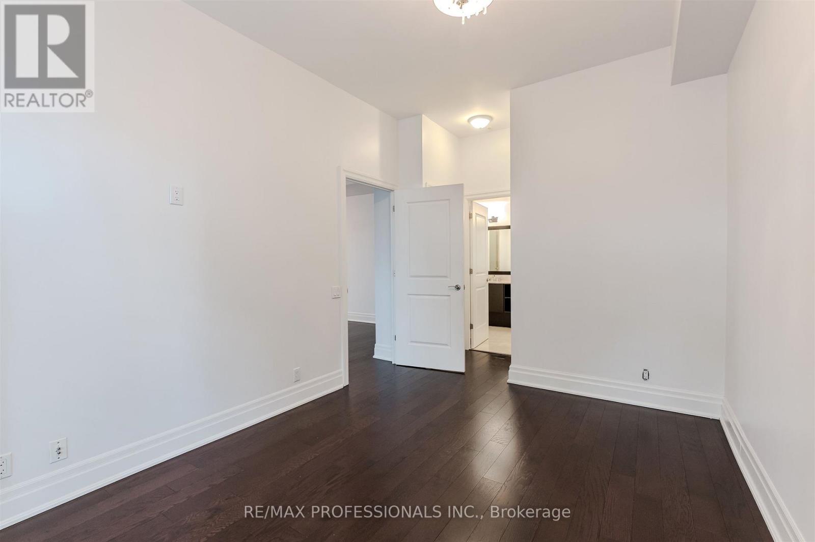 110 - 9 Burnhamthorpe Road, Toronto, Ontario  M9A 0A6 - Photo 23 - W12550954