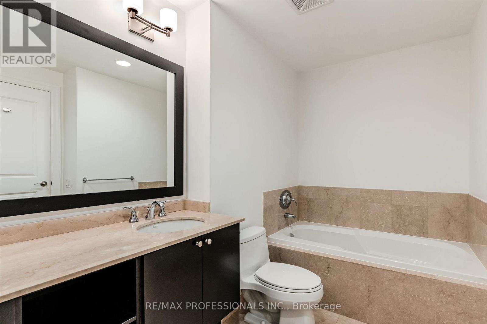 110 - 9 Burnhamthorpe Road, Toronto, Ontario  M9A 0A6 - Photo 25 - W12550954