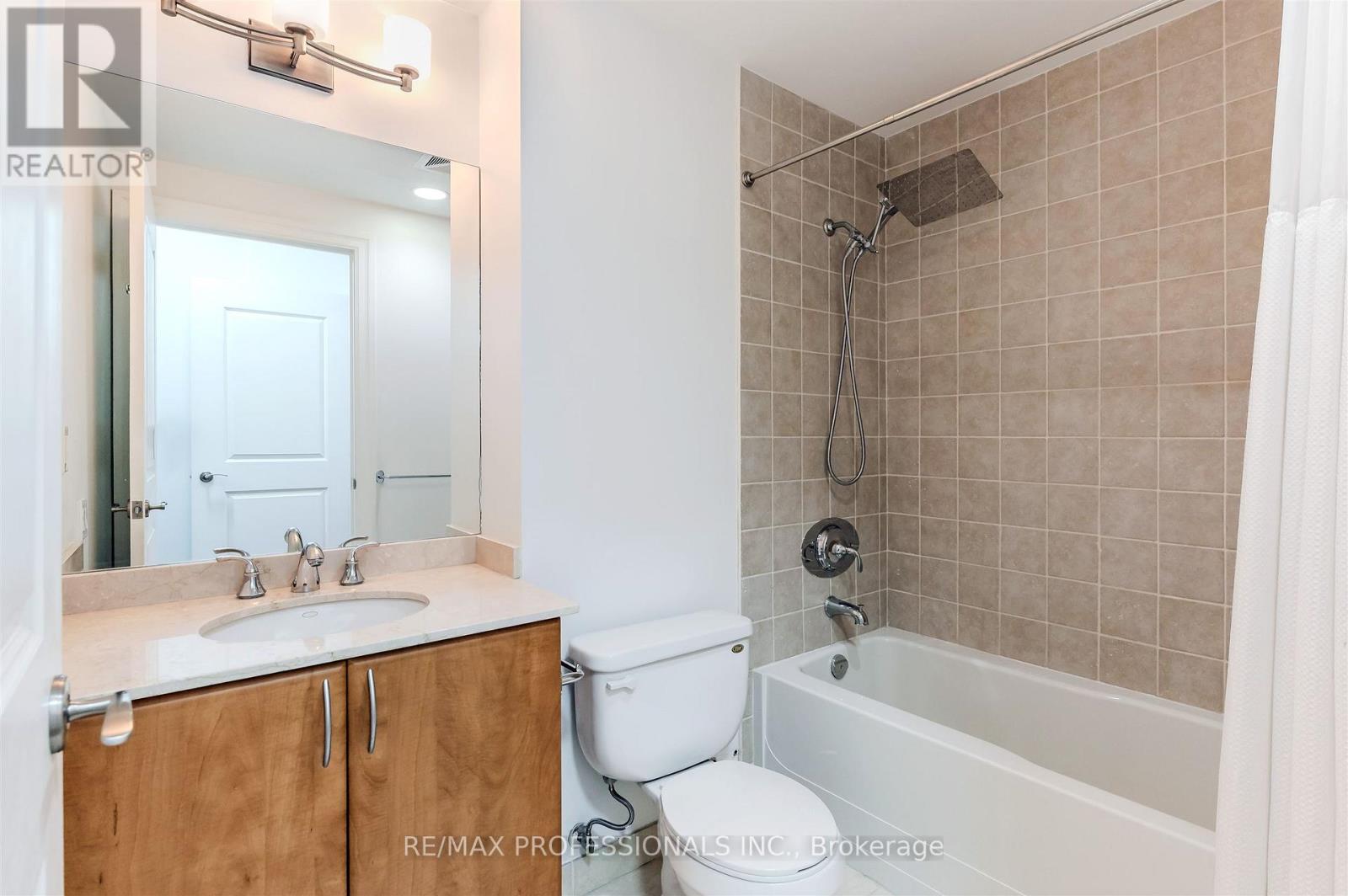 110 - 9 Burnhamthorpe Road, Toronto, Ontario  M9A 0A6 - Photo 28 - W12550954