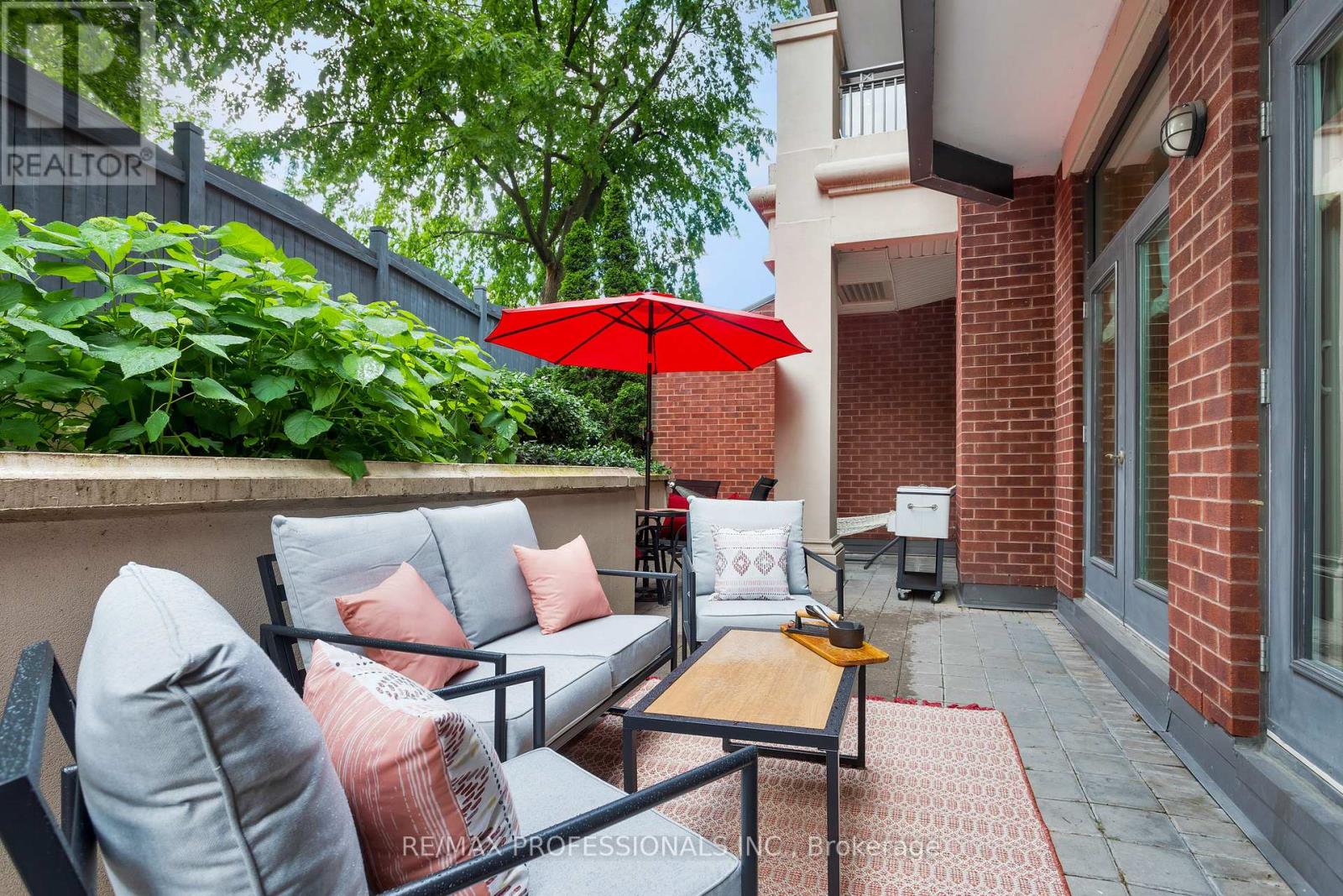 110 - 9 Burnhamthorpe Road, Toronto, Ontario  M9A 0A6 - Photo 31 - W12550954