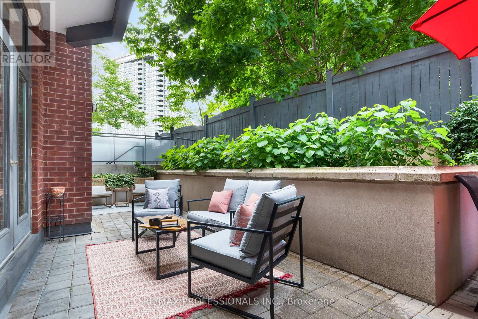 110 - 9 Burnhamthorpe Road, Toronto, Ontario  M9A 0A6 - Photo 32 - W12550954