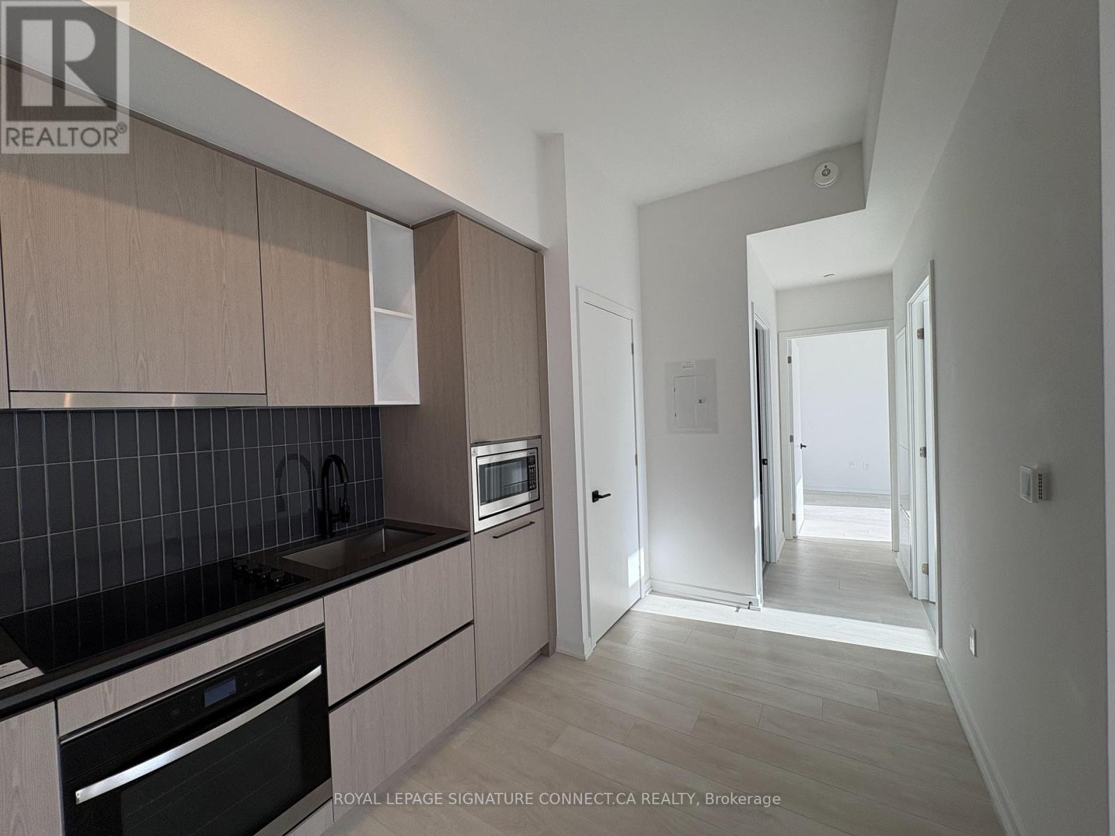 2301 - 1285 Dupont Street, Toronto, Ontario  M6H 0E3 - Photo 5 - W12550968