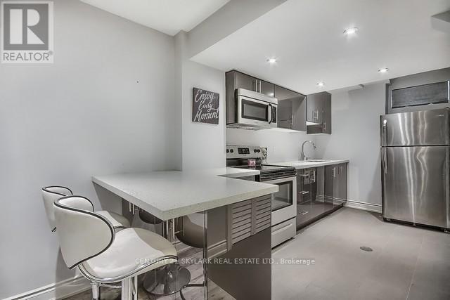 78 BEACHVILLE CIRCLE, Brampton, Ontario