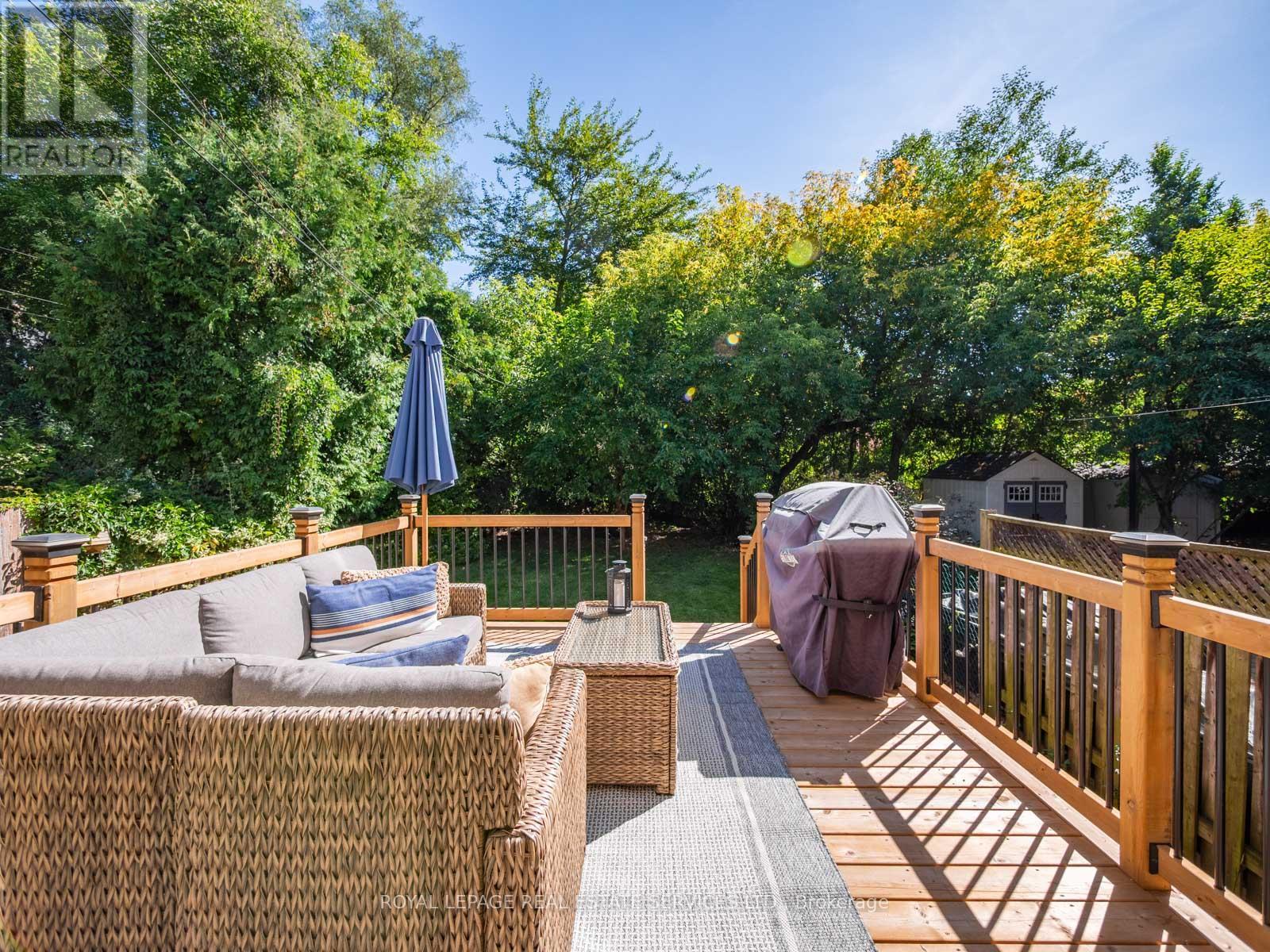 61 Skylark Road, Toronto, Ontario  M6S 4M5 - Photo 35 - W12550996