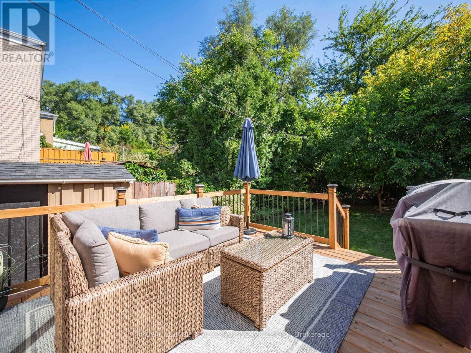 61 Skylark Road, Toronto, Ontario  M6S 4M5 - Photo 36 - W12550996