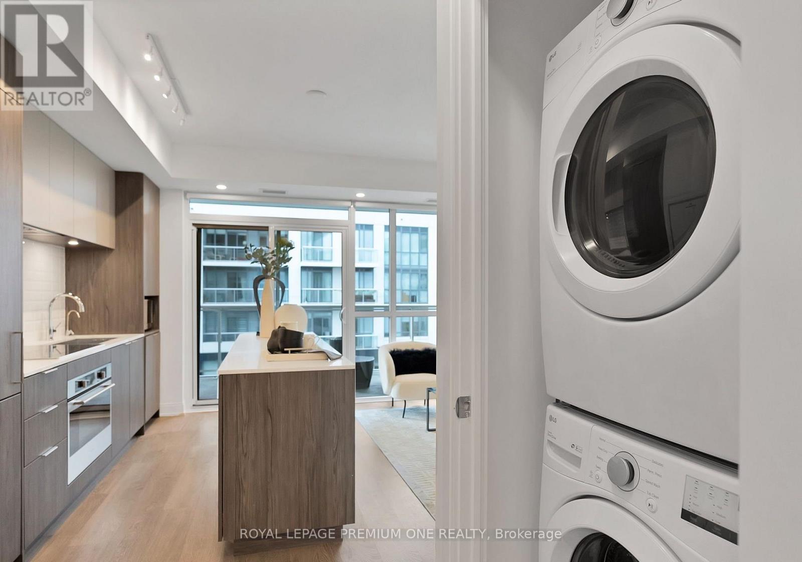 304 - 65 Annie Craig Drive, Toronto, Ontario  M8V 0G3 - Photo 18 - W12551006