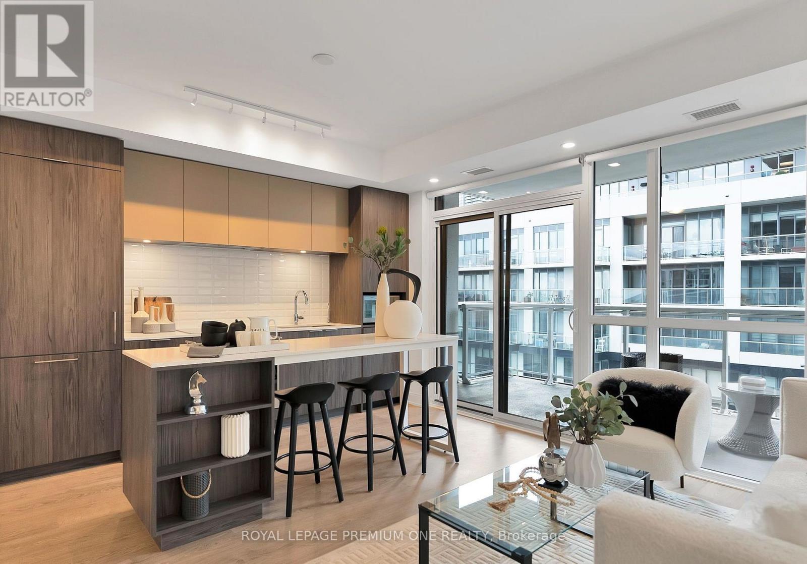 304 - 65 Annie Craig Drive, Toronto, Ontario  M8V 0G3 - Photo 2 - W12551006