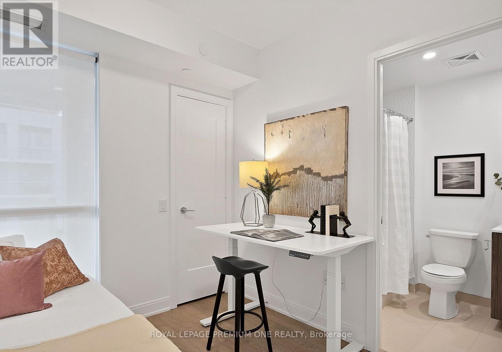 304 - 65 Annie Craig Drive, Toronto, Ontario  M8V 0G3 - Photo 8 - W12551006