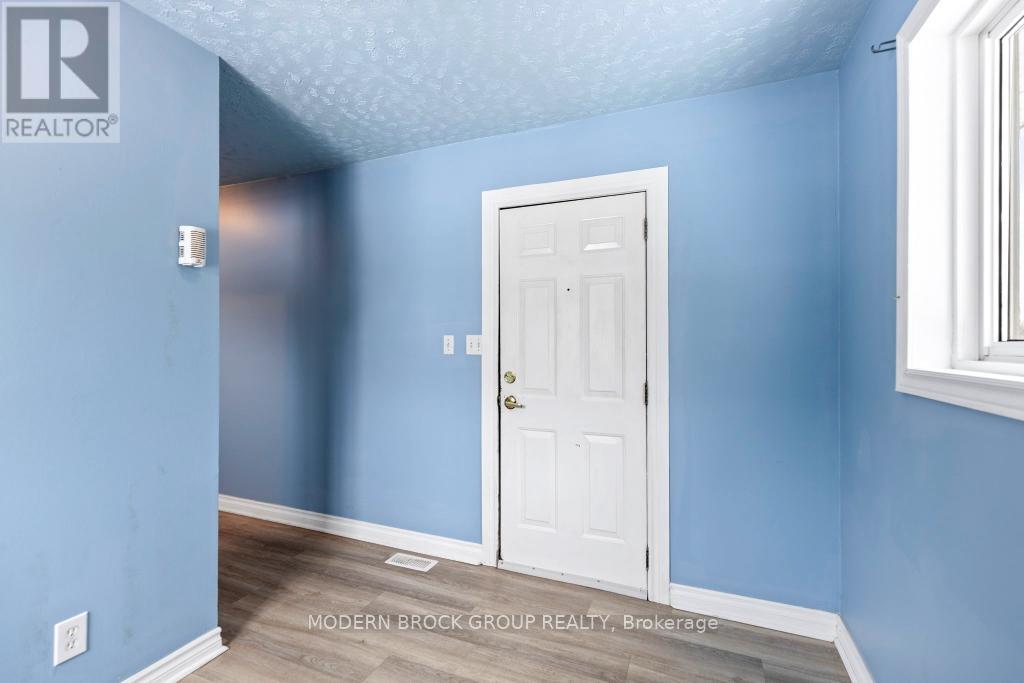 790 Scott Road, Edwardsburgh/cardinal, Ontario K0E 1E0 - Photo 26 - X12551148