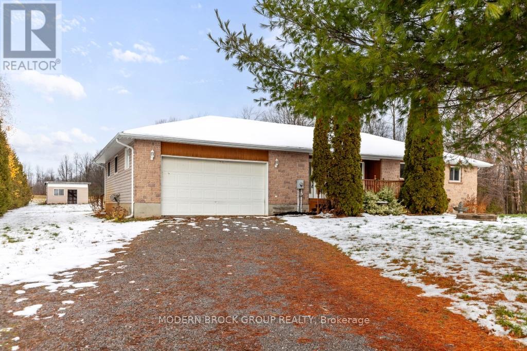 790 Scott Road, Edwardsburgh/cardinal, Ontario K0E 1E0 - Photo 40 - X12551148