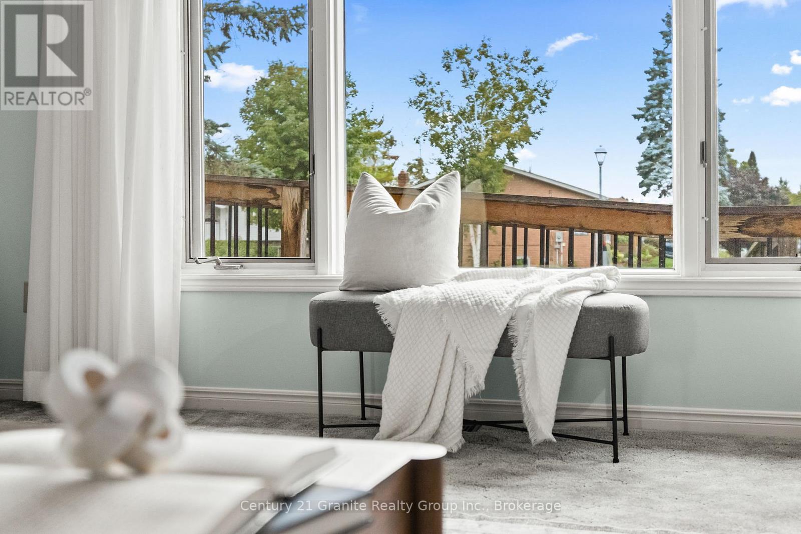 34 Cedartree Lane, Kawartha Lakes, Ontario K0M 1A0 - Photo 8 - X12551052