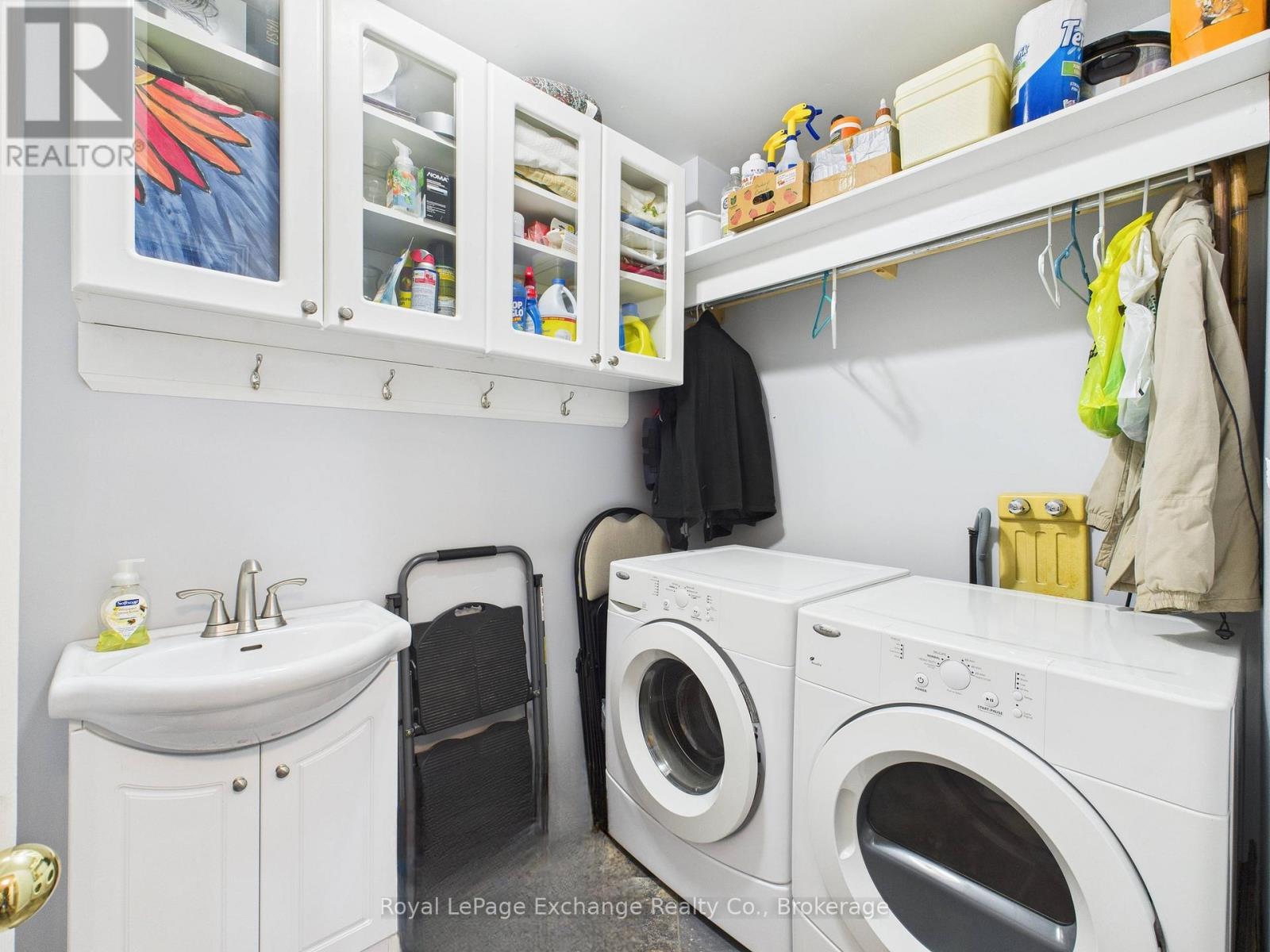 502 Lynden Crescent, Kincardine, Ontario N2Z 3B1 - Photo 10 - X12551066