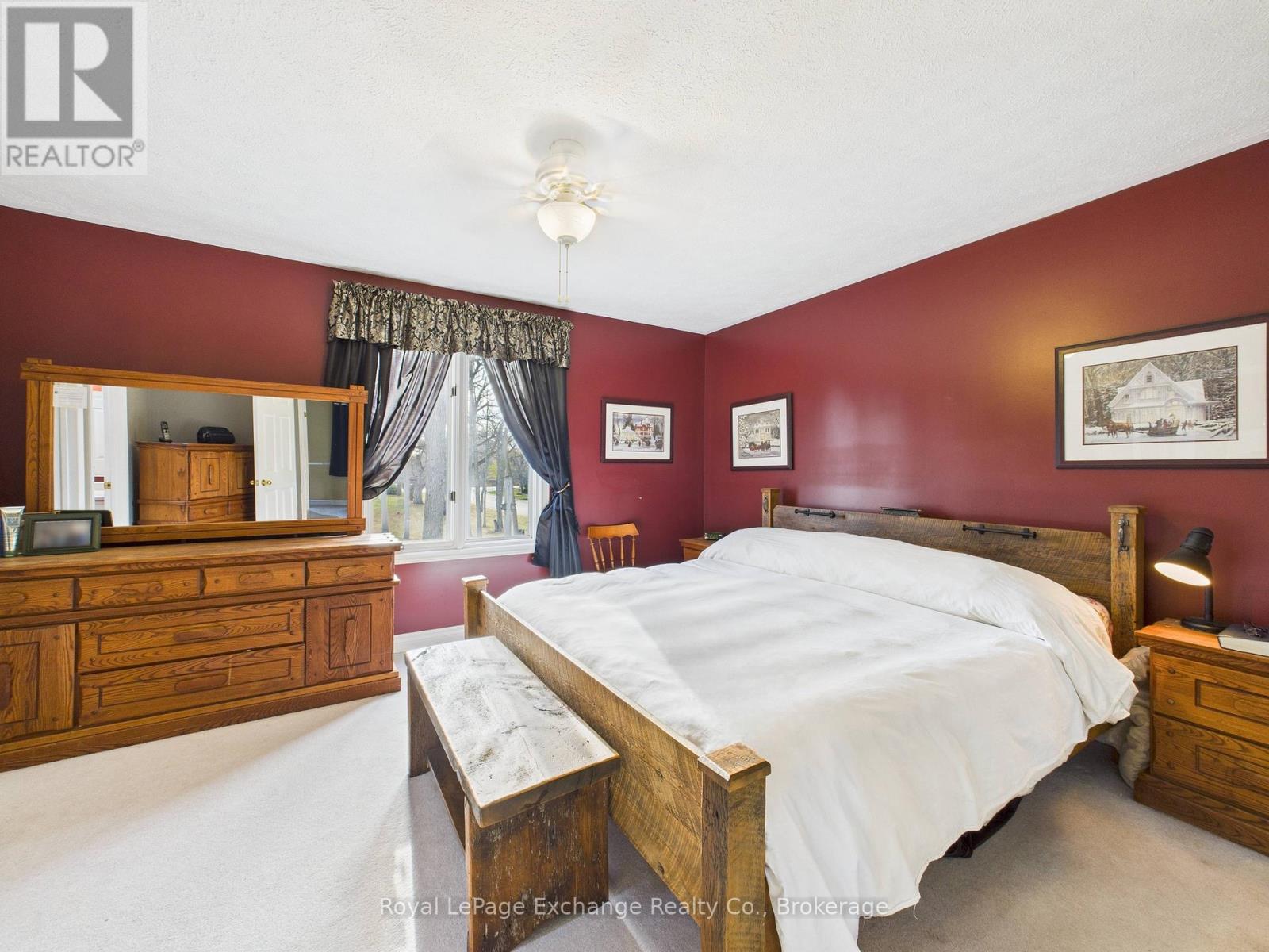 502 Lynden Crescent, Kincardine, Ontario N2Z 3B1 - Photo 11 - X12551066