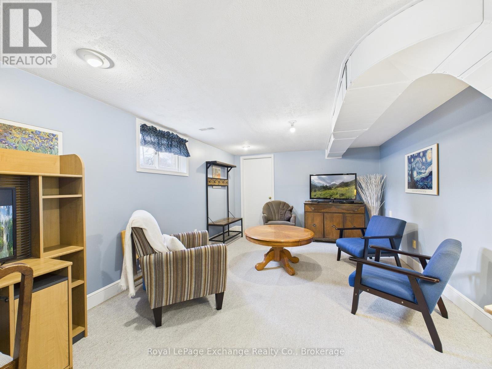 502 Lynden Crescent, Kincardine, Ontario N2Z 3B1 - Photo 16 - X12551066