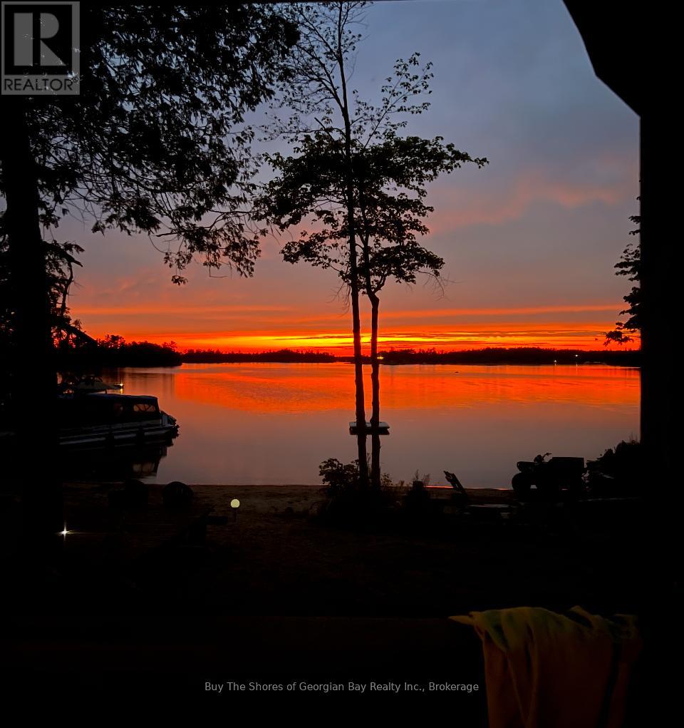 15212 Georgian Bay Shore Road, Georgian Bay, Ontario P0E 1E0 - Photo 7 - X12551240