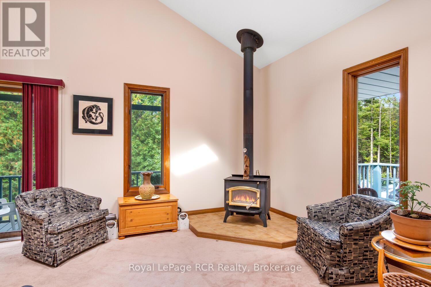 8 Molly Street, Northern Bruce Peninsula, Ontario N0H 1W0 - Photo 15 - X12551292