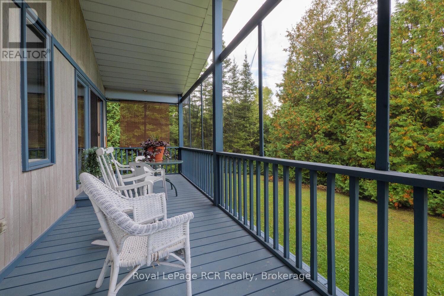 8 Molly Street, Northern Bruce Peninsula, Ontario N0H 1W0 - Photo 25 - X12551292