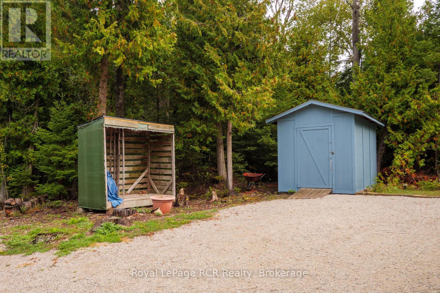 8 Molly Street, Northern Bruce Peninsula, Ontario N0H 1W0 - Photo 26 - X12551292