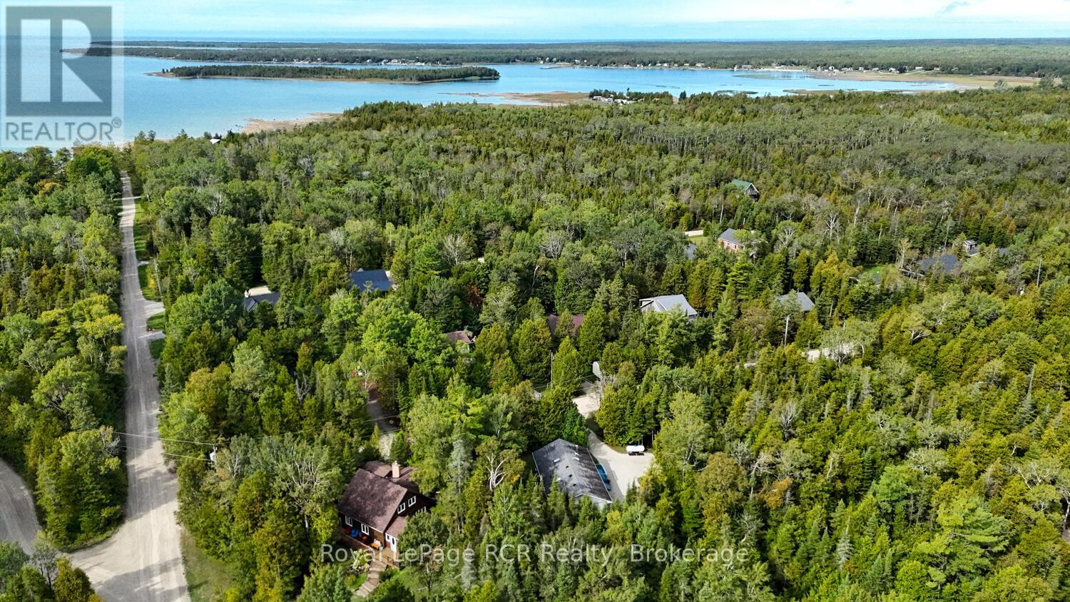 8 Molly Street, Northern Bruce Peninsula, Ontario N0H 1W0 - Photo 27 - X12551292
