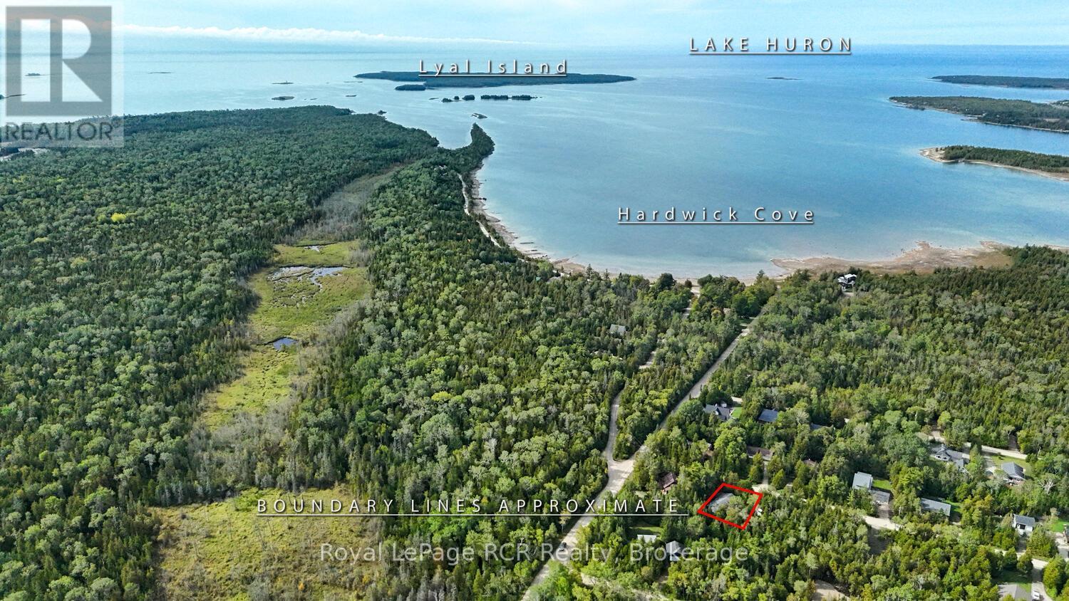 8 Molly Street, Northern Bruce Peninsula, Ontario N0H 1W0 - Photo 5 - X12551292