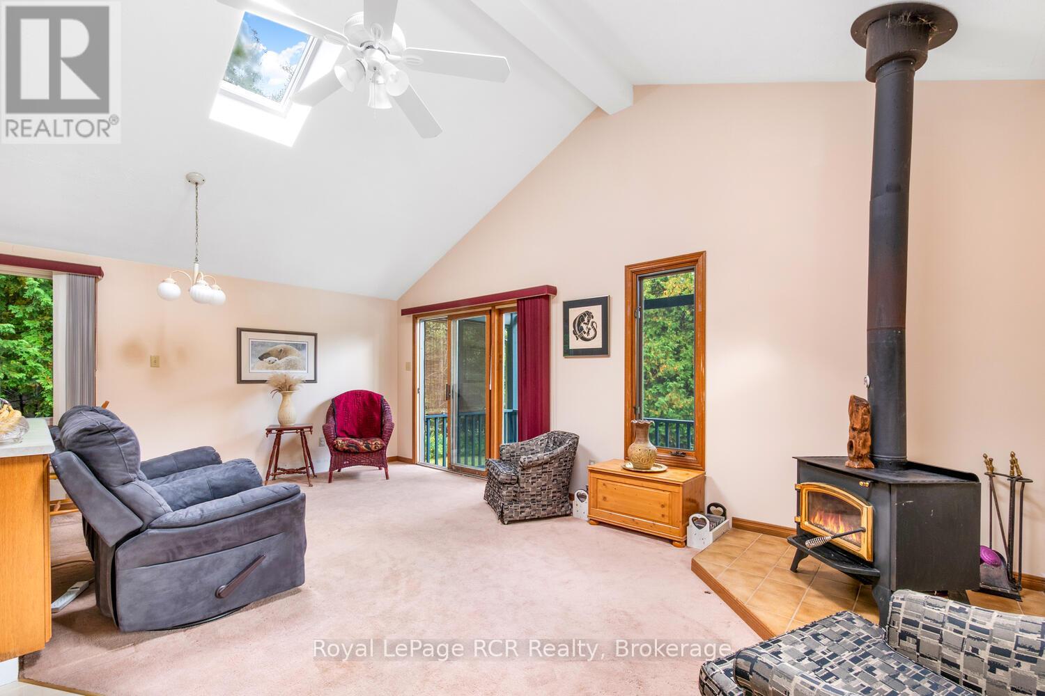 8 Molly Street, Northern Bruce Peninsula, Ontario N0H 1W0 - Photo 9 - X12551292