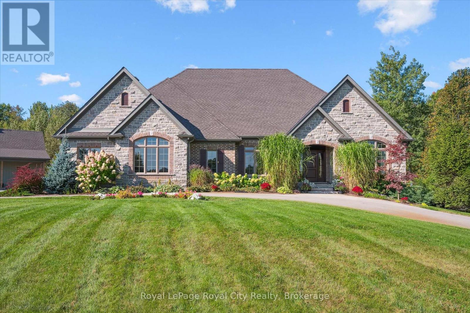 28 SERENA LANE, Guelph, Ontario