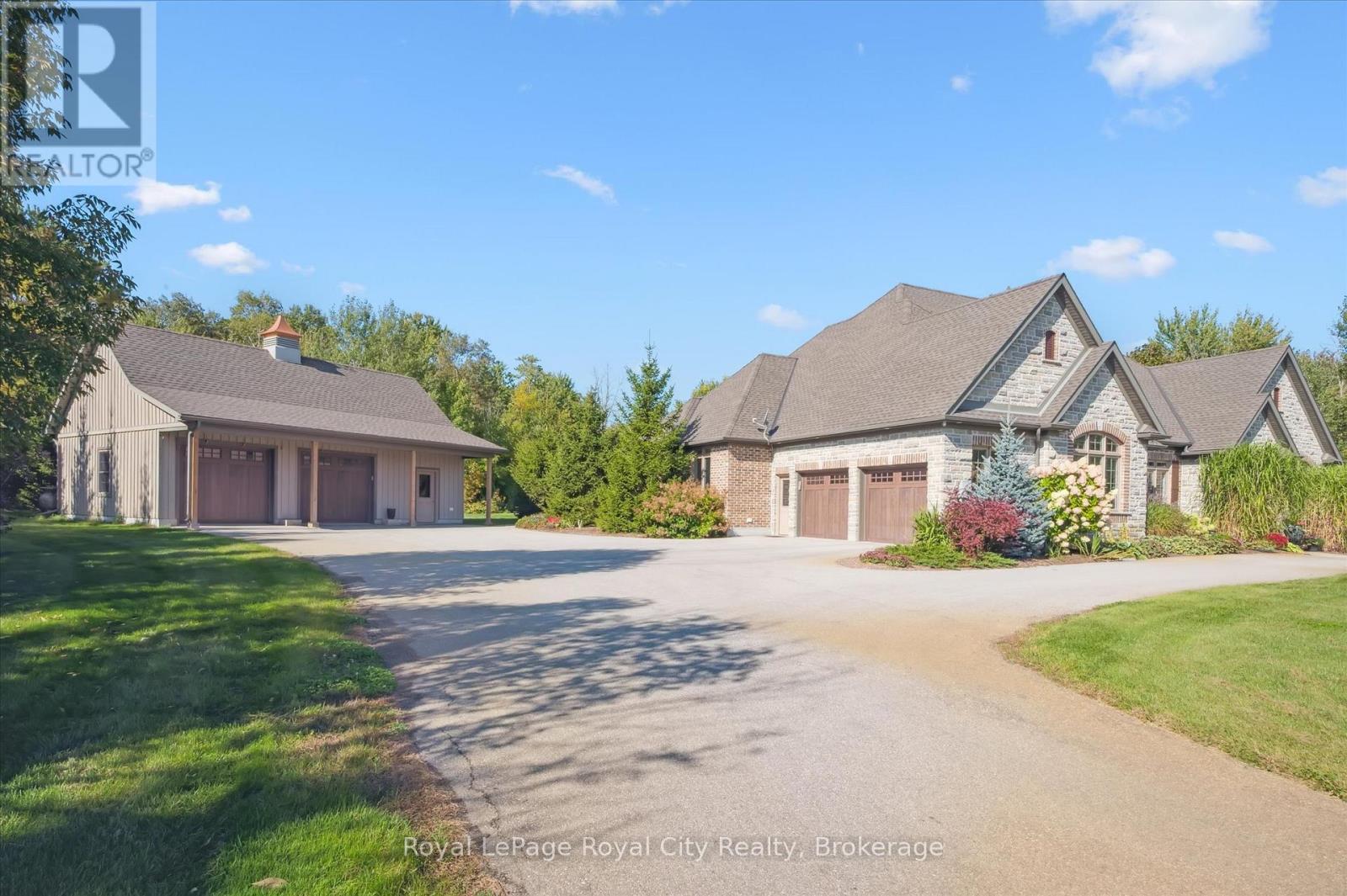 28 Serena Lane, Guelph, Ontario N1L 1E7 - Photo 4 - X12551296