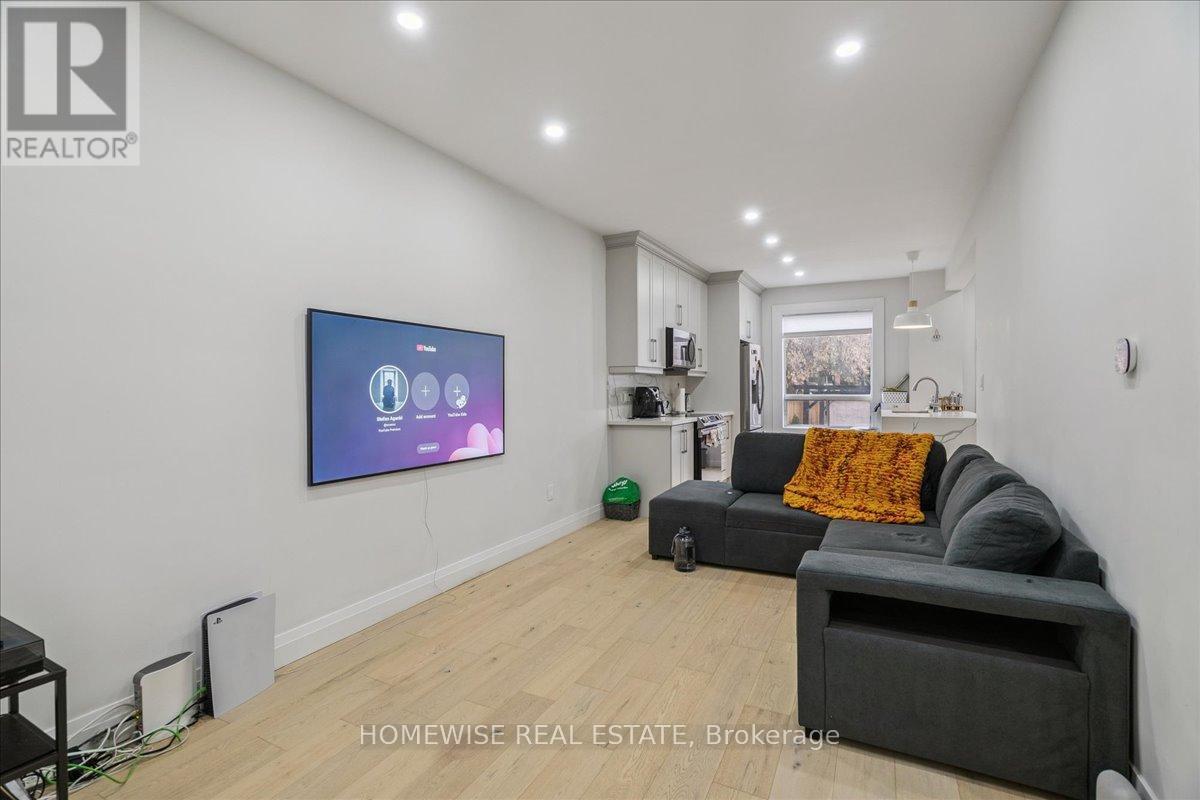 20 Greenaway Avenue, Hamilton, Ontario  L8L 6C4 - Photo 12 - X12551022