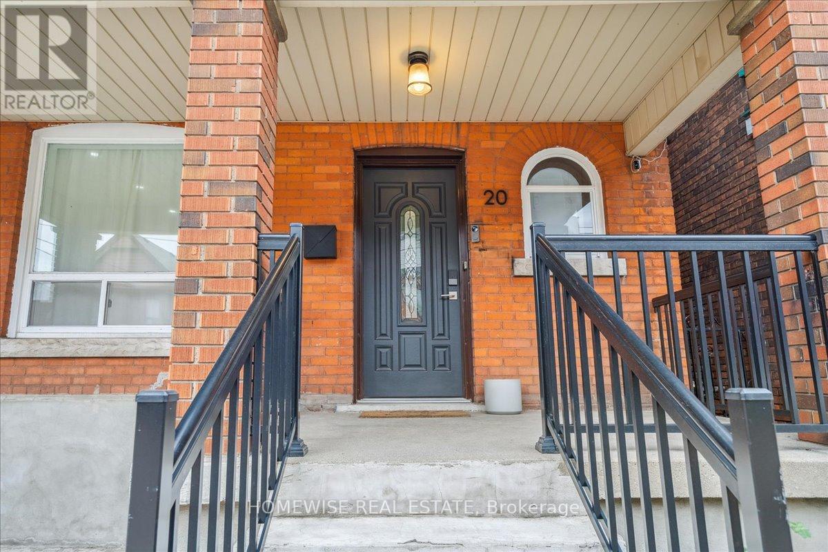 20 Greenaway Avenue, Hamilton, Ontario  L8L 6C4 - Photo 2 - X12551022