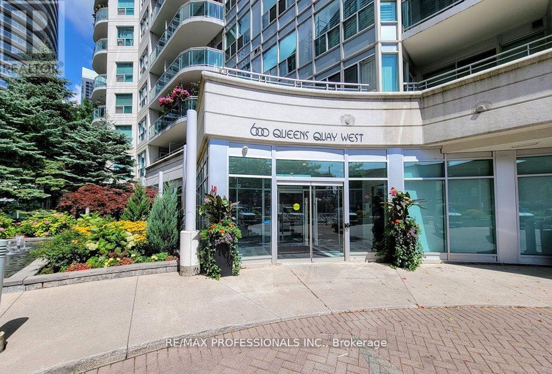 1028 - 600 Queens Quay, Toronto, Ontario  M5V 3M3 - Photo 2 - C12551062