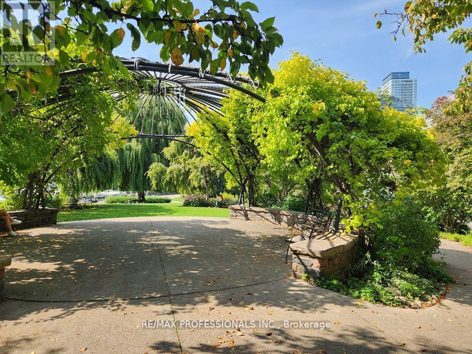 1028 - 600 Queens Quay, Toronto, Ontario  M5V 3M3 - Photo 35 - C12551062