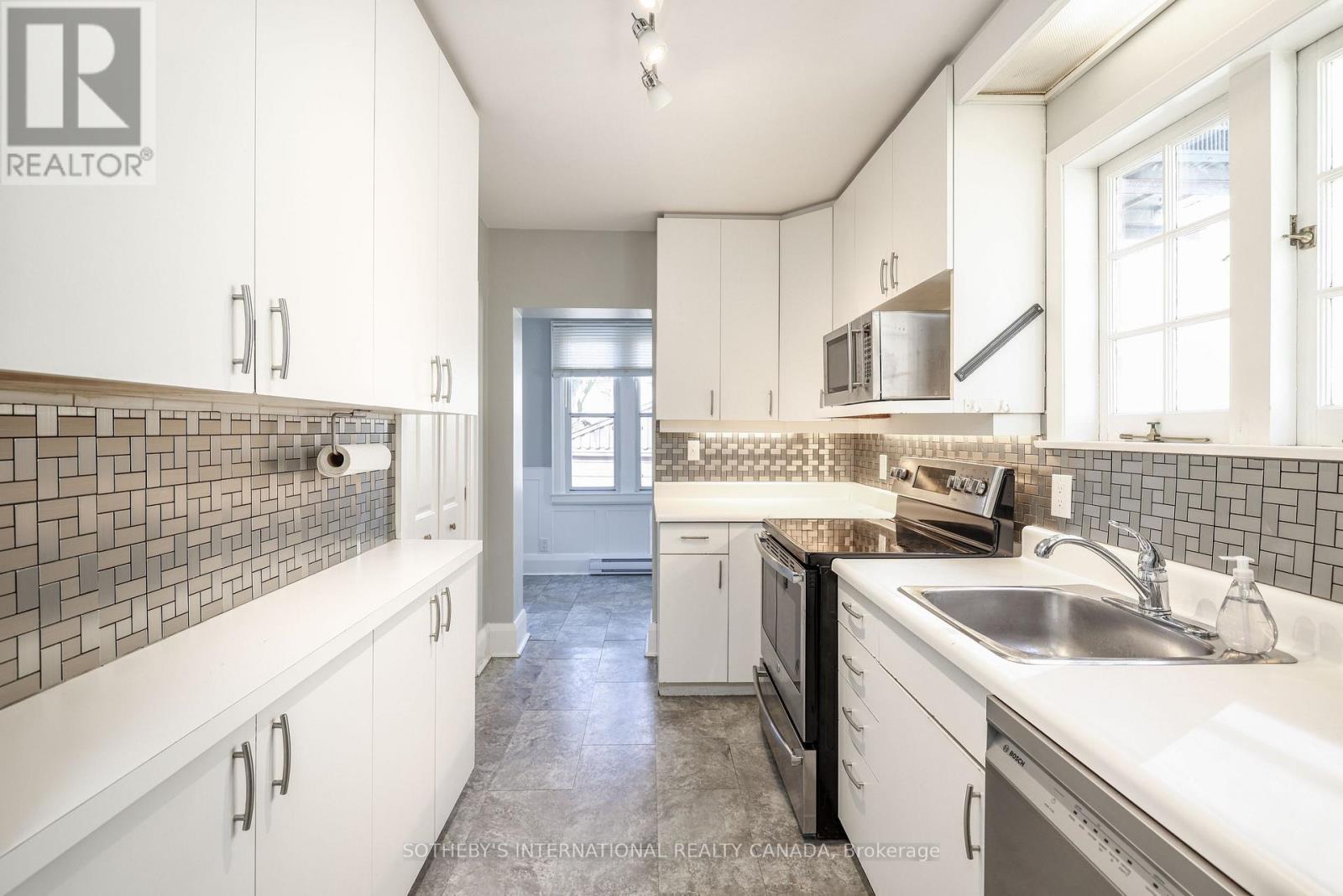 170 Cranbrooke Avenue, Toronto, Ontario  M5M 1M5 - Photo 18 - C12551094