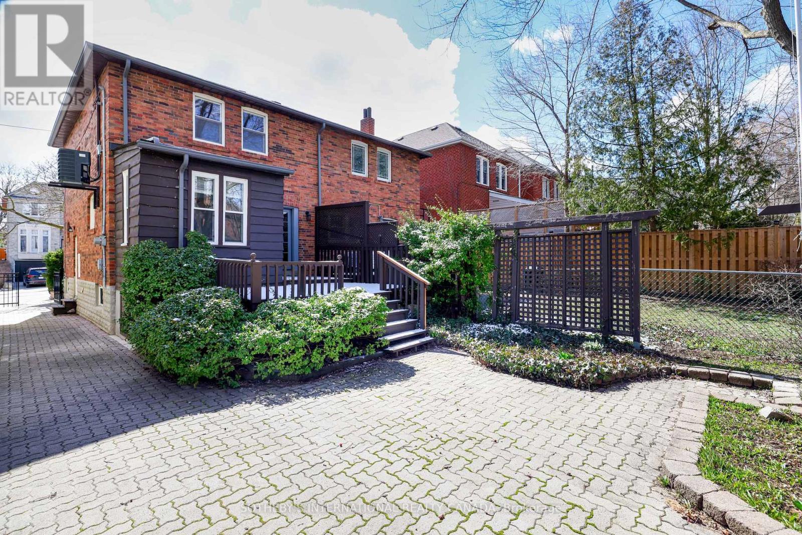 170 Cranbrooke Avenue, Toronto, Ontario  M5M 1M5 - Photo 6 - C12551094