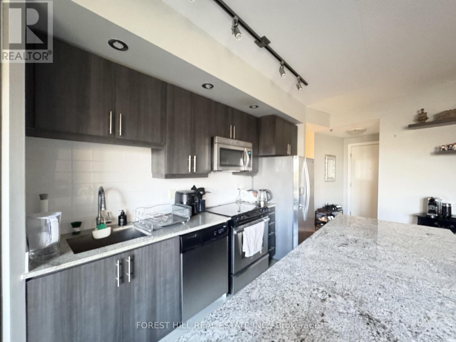 522 - 2756 OLD LESLIE STREET, Toronto, Ontario