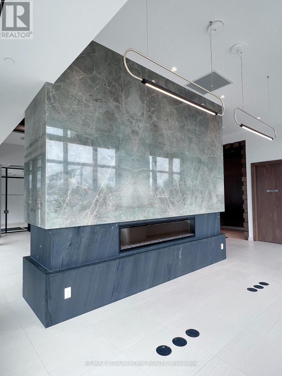 188 Fairview Mall Drive, Toronto, Ontario  M2J 0H7 - Photo 5 - C12551138